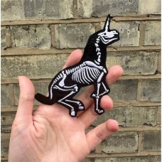 Dead Unicorn  4,7 x 3,9 inches Dead Unicorn  4,7 x 3,9 inches
